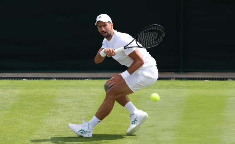 Wimbledon có nhiều nội dung thi đấu như đơn nam, đơn nữ, đôi nam, đôi nữ và đôi nam nữ