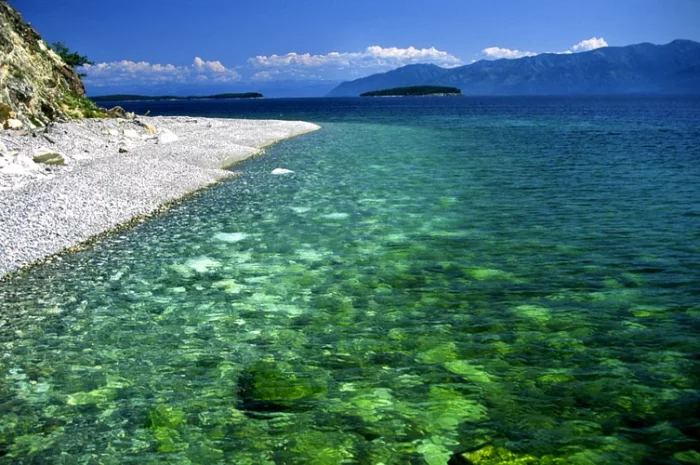 Hồ Baikal – kỳ quan nước ngọt nổi bật giữa vùng Siberia